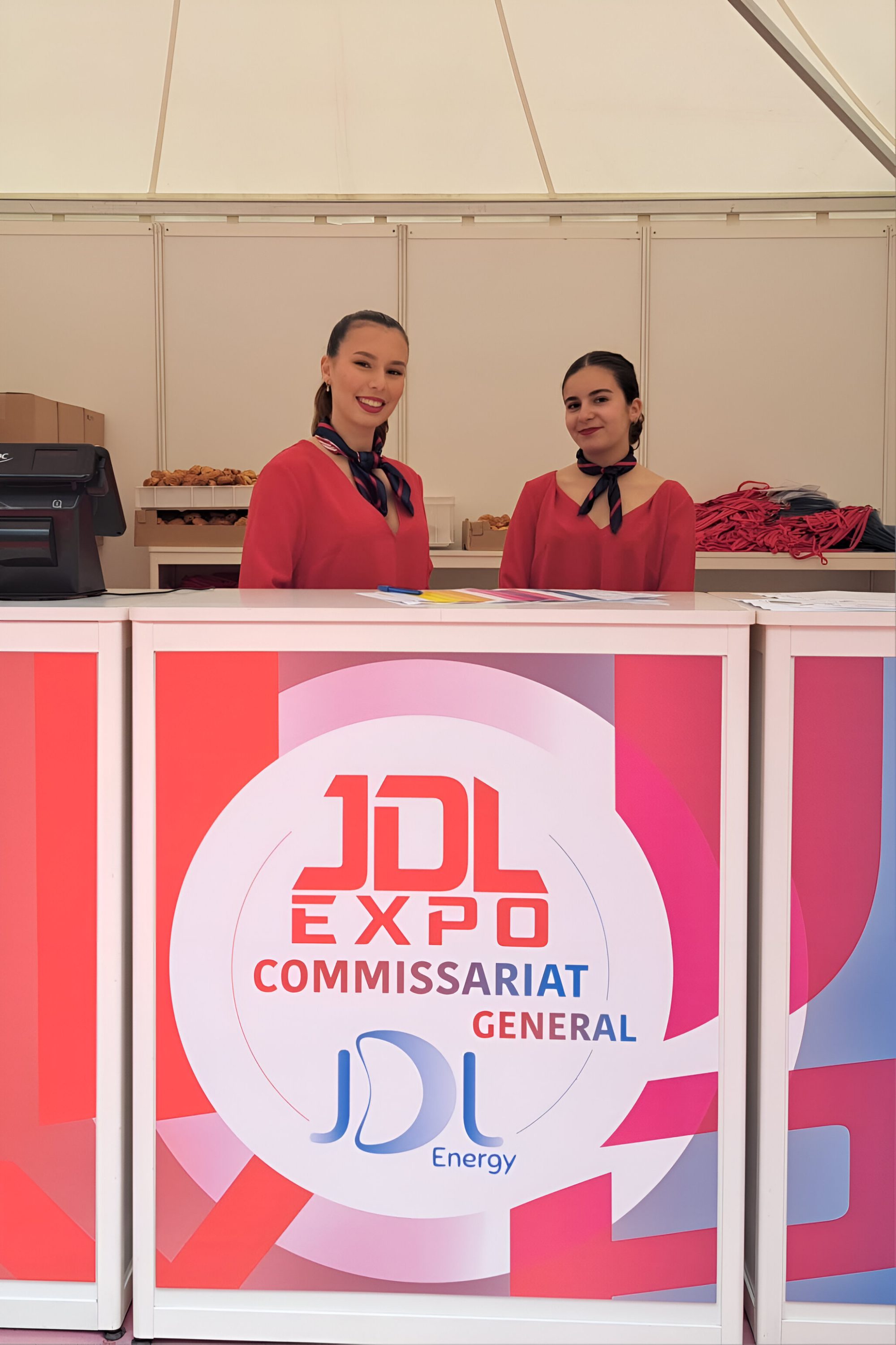 Service d'accueil professionnel de J&J International lors d'un événement